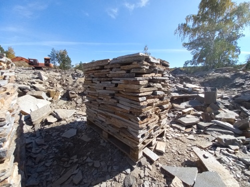 Плитняк златолит серебристый для мощения на бетон купить в Республике Мордовия