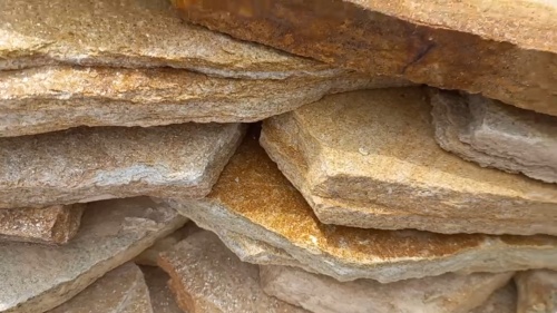 Плитняк златолит жёлтый золотистый для отмостки купить в Республике Мордовия