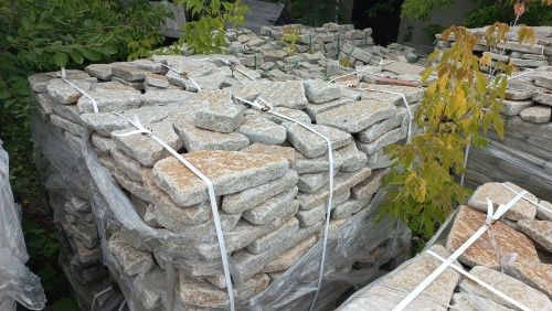 Гранитный плитняк галтованный для парковки купить в Республике Мордовия