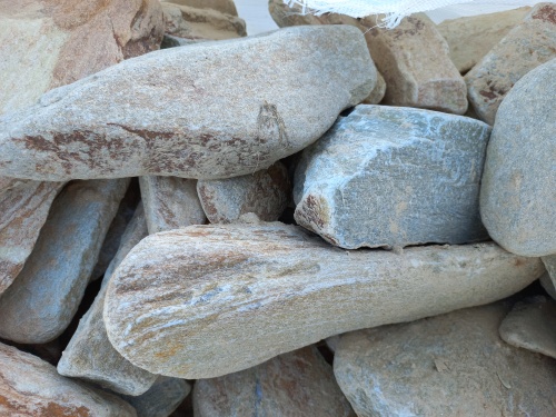 Златолит жёлтый, жёлто-зелёный глыбки и валуны для ланшафтного дизайна купить в Республике Мордовия