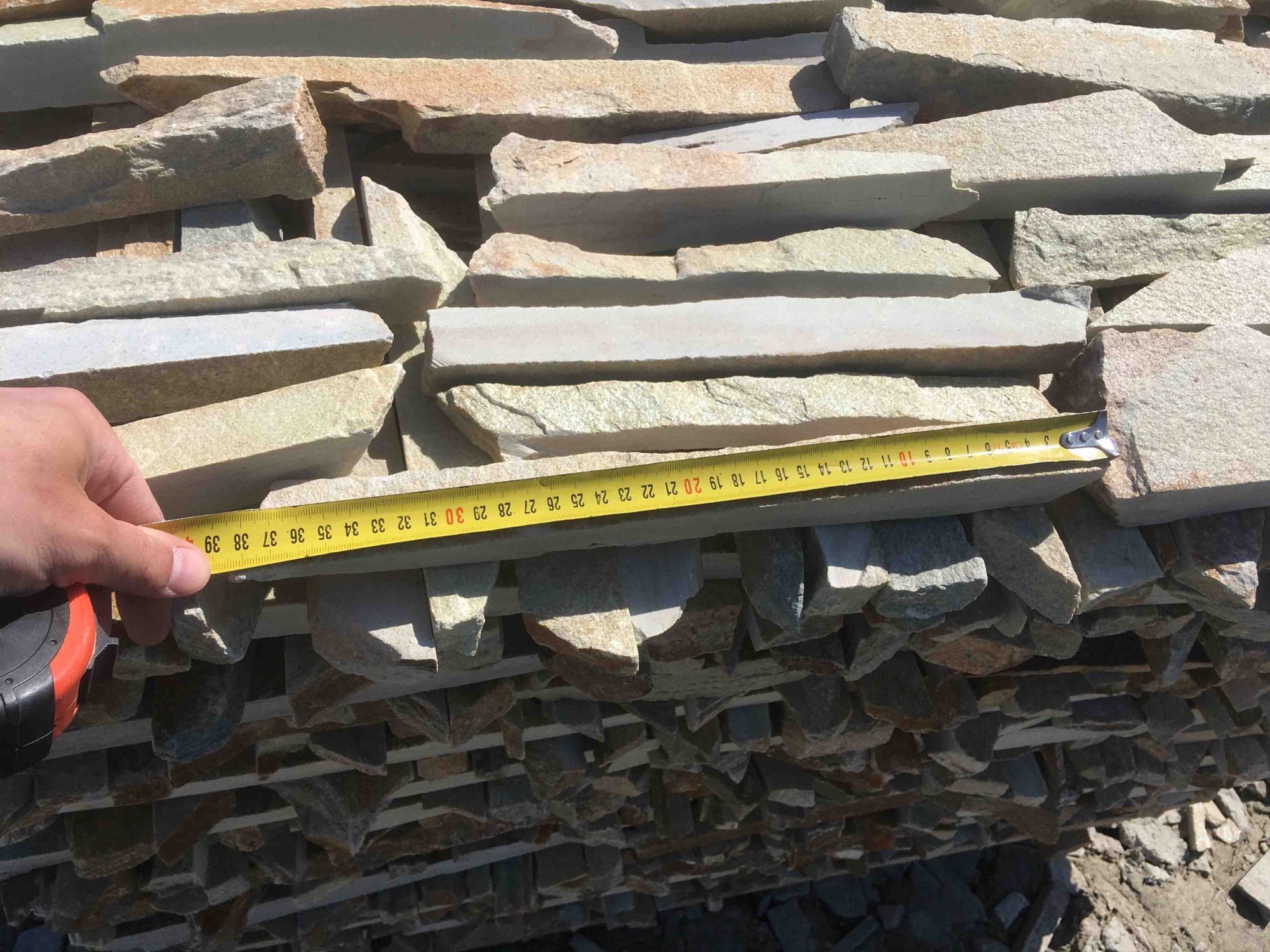 Горбушка златолит золотистый для облицовки купить в Республике Мордовия