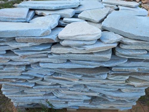 Купить зелёный галтованный златолит