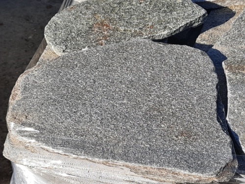 Златолит серебристый галтованный для лестниц купить в Республике Мордовия